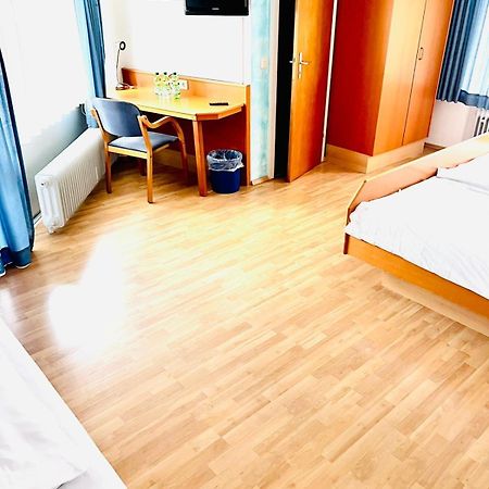 MC Hotel Karlsruhe Buitenkant foto