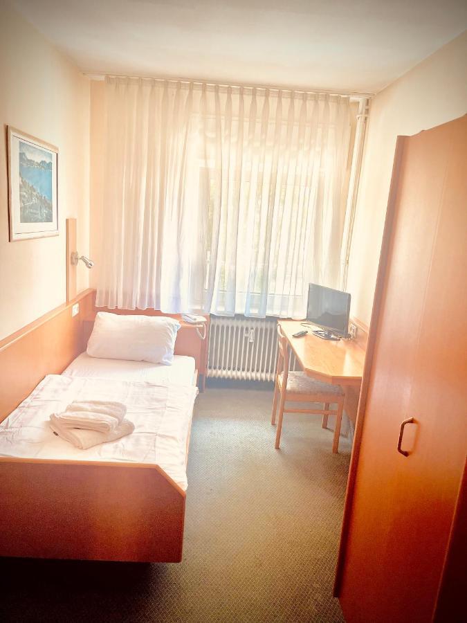MC Hotel Karlsruhe Buitenkant foto