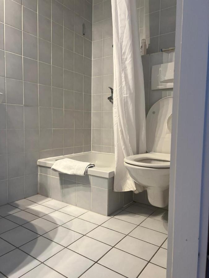 MC Hotel Karlsruhe Buitenkant foto